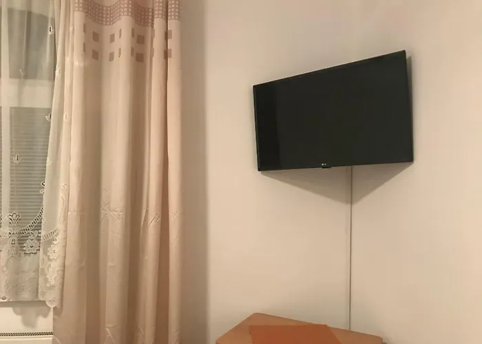 Europ** Pensjonat 3*